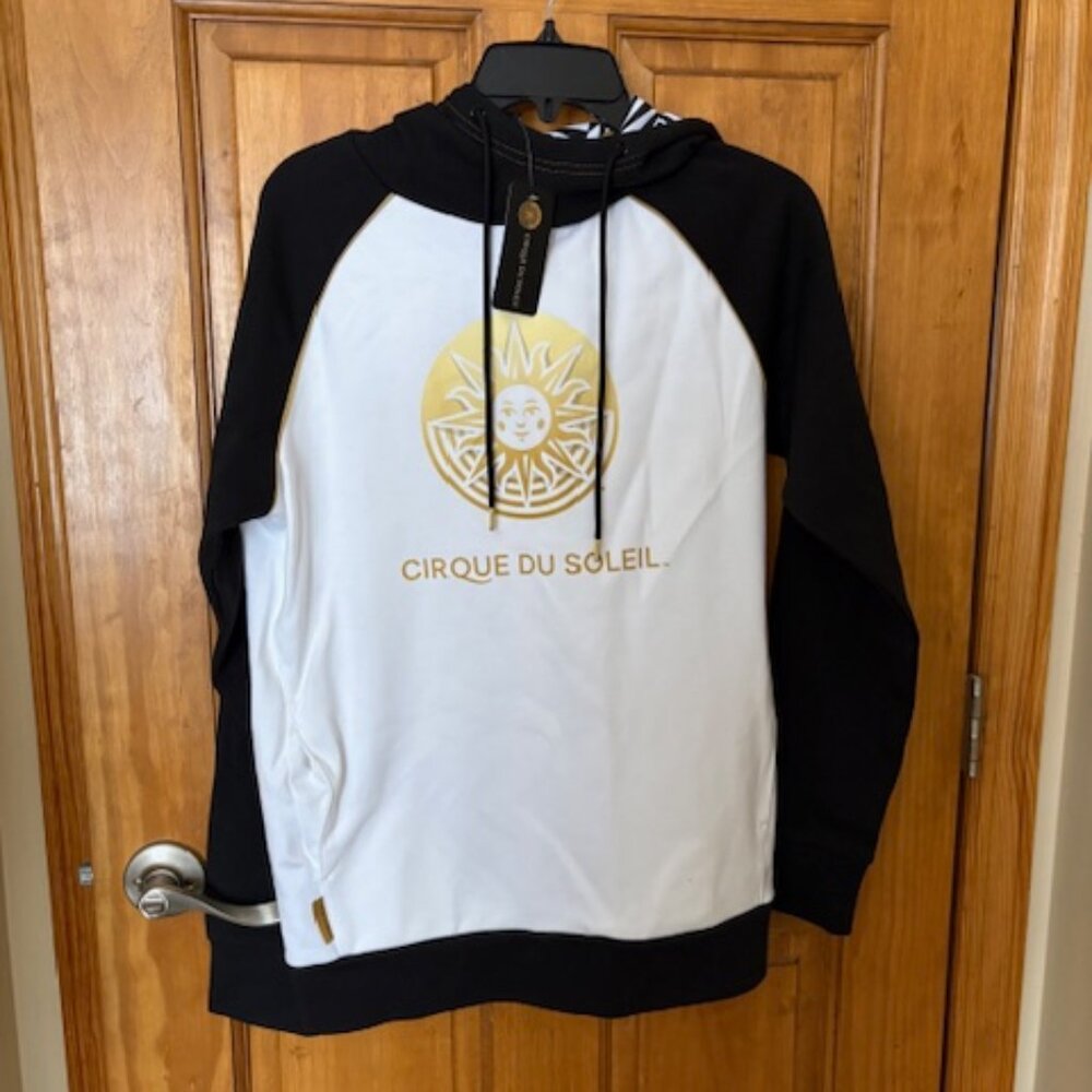 NWT Cirque du Soleil hooded sweatshirt